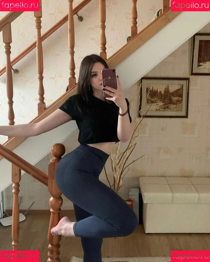 ell8ta Onlyfans Photo Gallery 