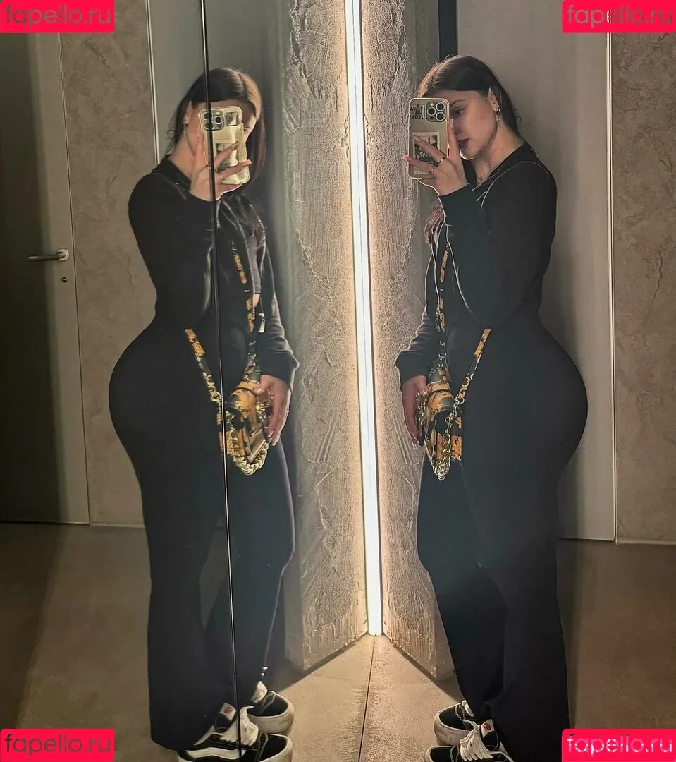 ell8ta Onlyfans Photo Gallery 