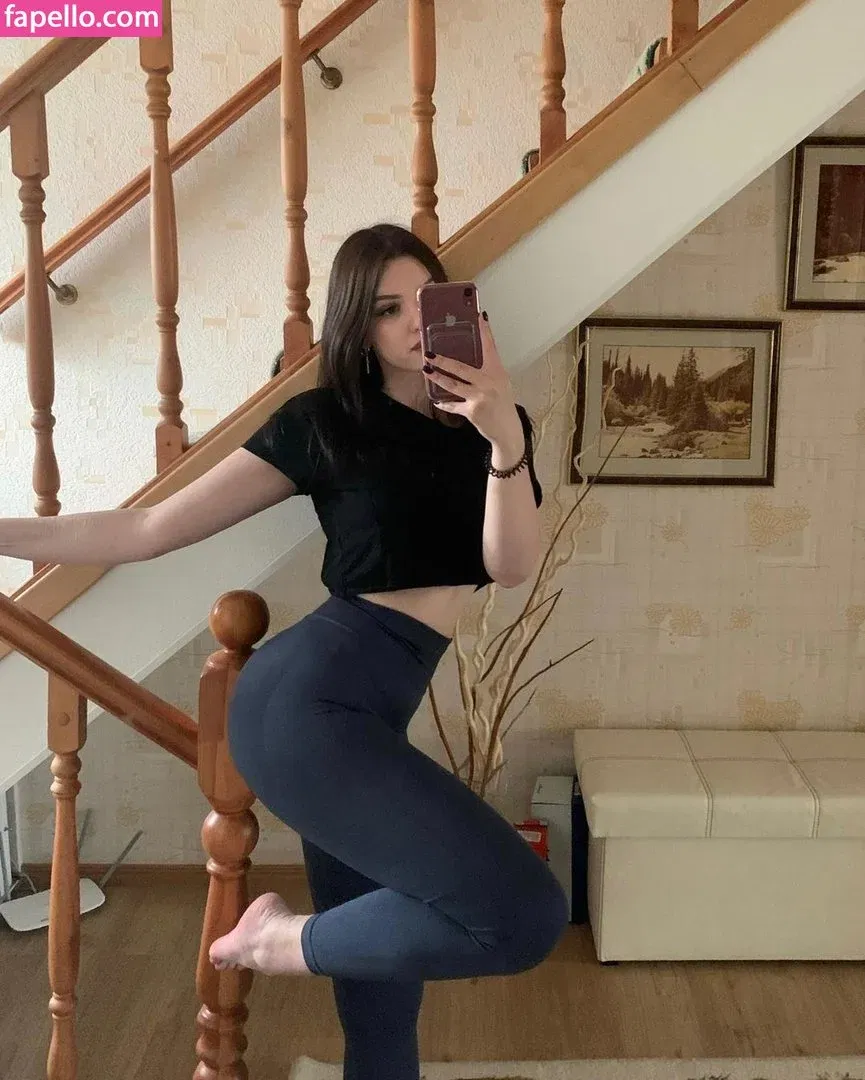 ell8ta Onlyfans Photo Gallery 