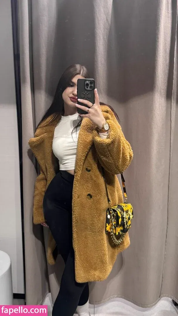 ell8ta Onlyfans Photo Gallery 