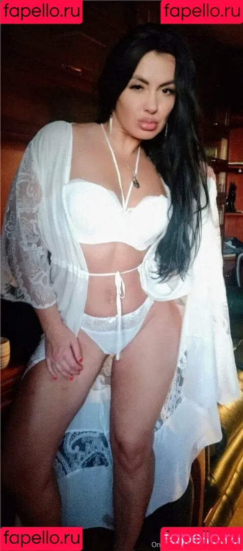 alenanikitina Onlyfans Photo Gallery 
