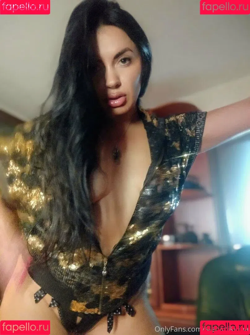 alenanikitina Onlyfans Photo Gallery 