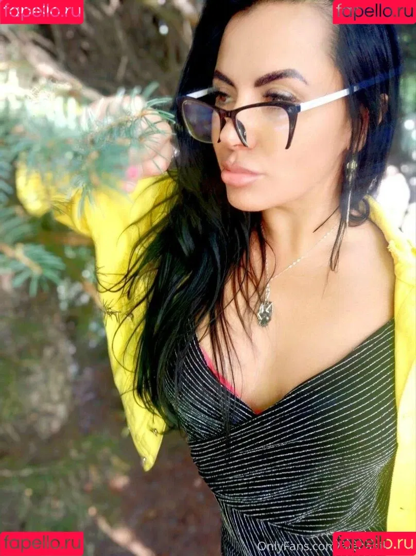 alenanikitina Onlyfans Photo Gallery 