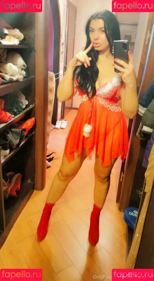 alenanikitina Onlyfans Photo Gallery 