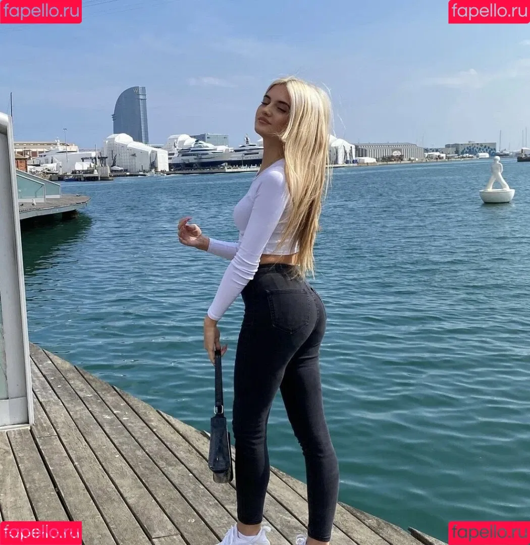 Alexandra laas Onlyfans Photo Gallery 