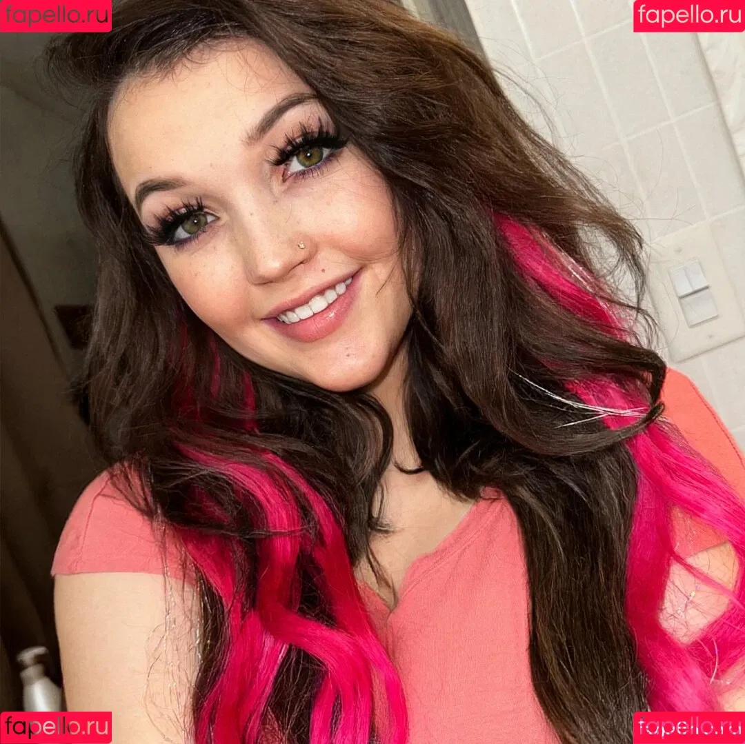 kristenhaness Onlyfans Photo Gallery 