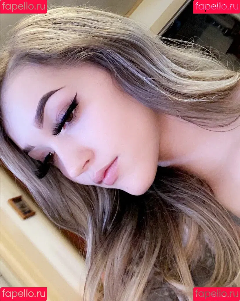kristenhaness Onlyfans Photo Gallery 