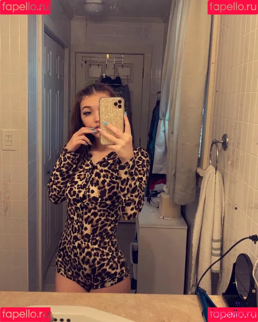 kristenhaness Onlyfans Photo Gallery 