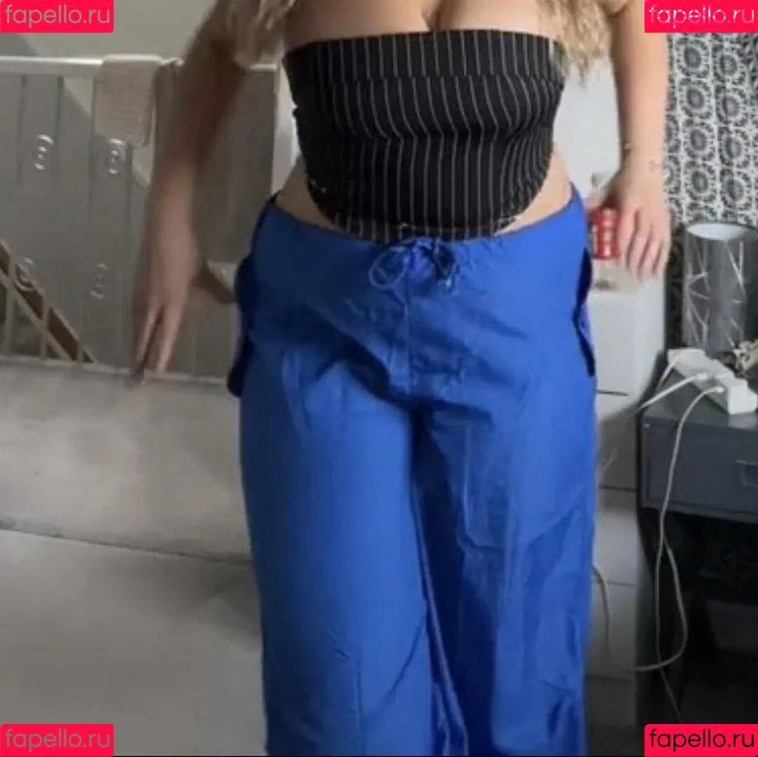 Bella Dorrington Onlyfans Photo Gallery 