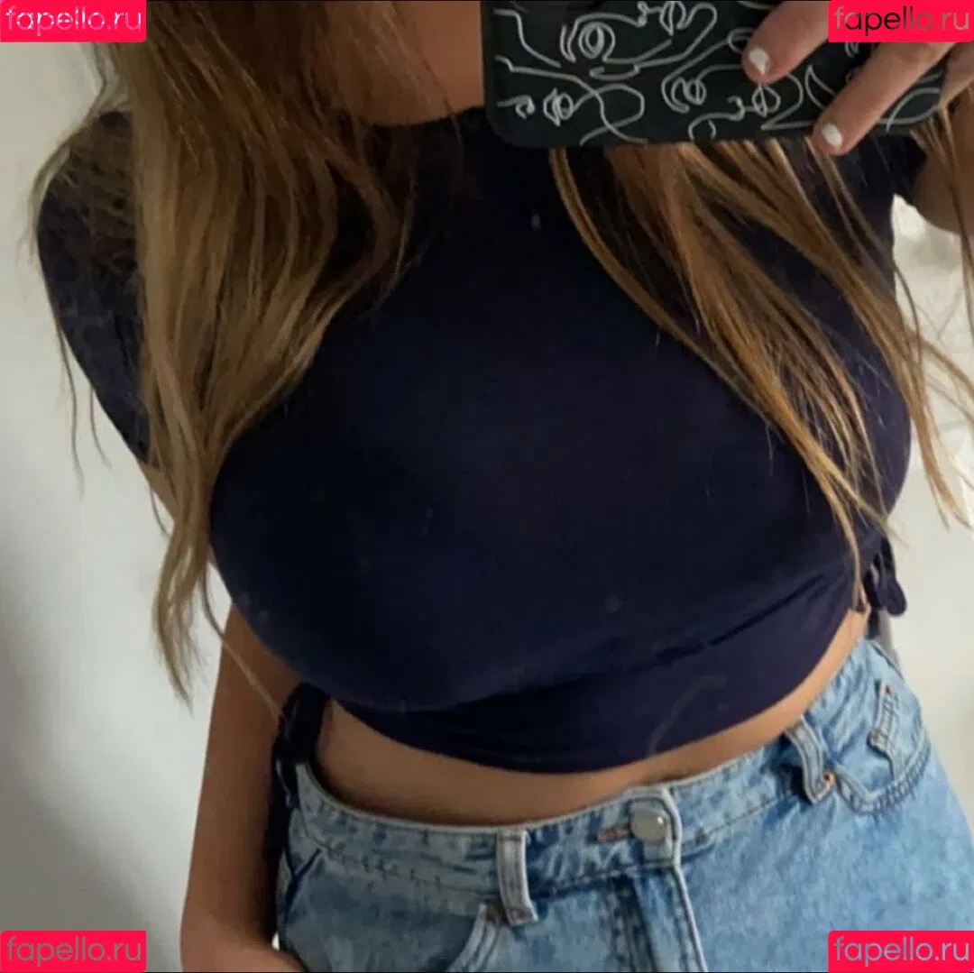Bella Dorrington Onlyfans Photo Gallery 