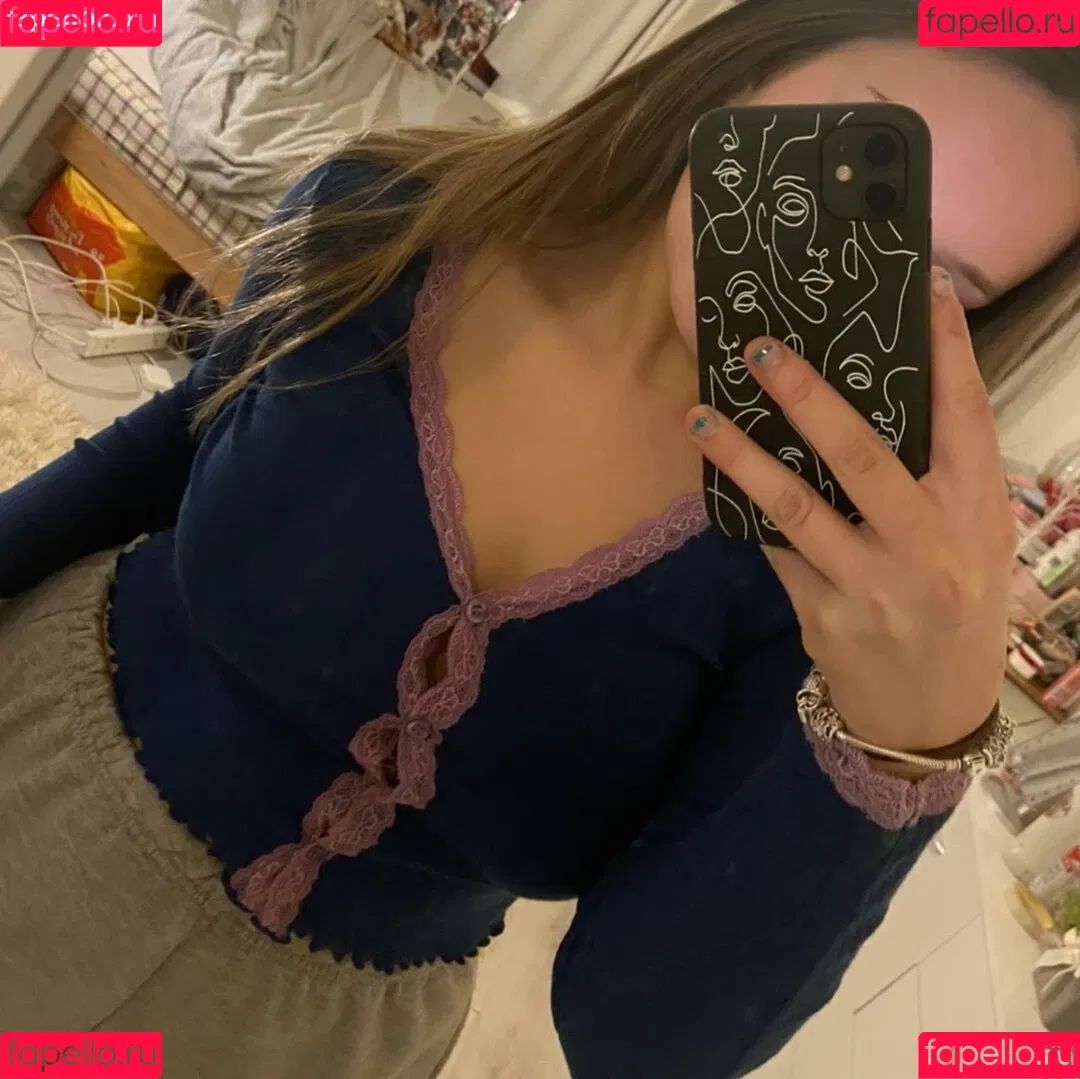 Bella Dorrington Onlyfans Photo Gallery 