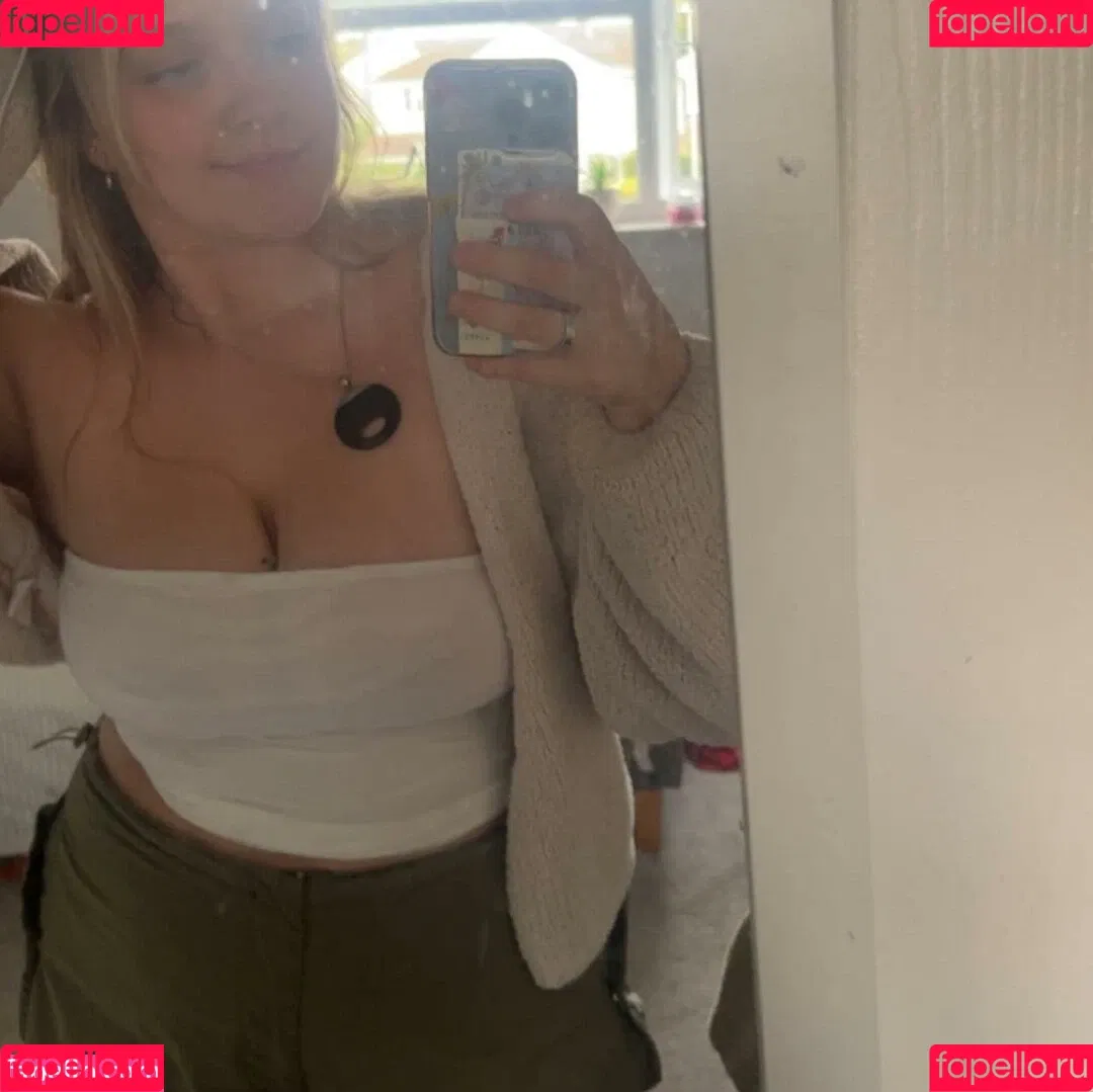 Bella Dorrington Onlyfans Photo Gallery 