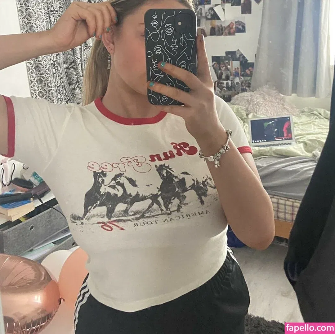 Bella Dorrington Onlyfans Photo Gallery 