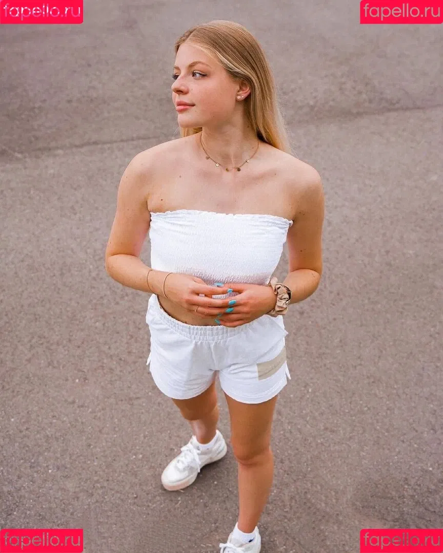 Vallixpauline Onlyfans Photo Gallery 