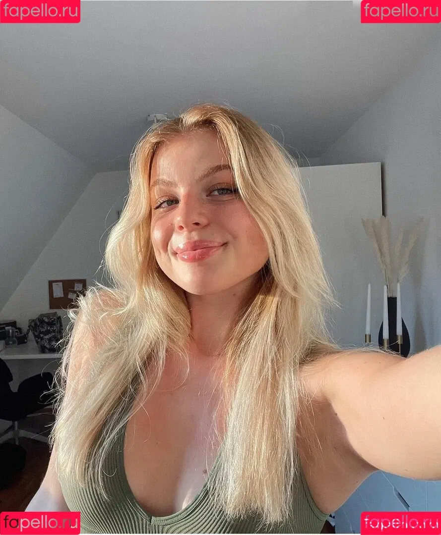 Vallixpauline Onlyfans Photo Gallery 