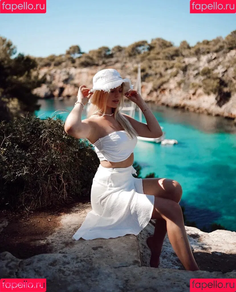 Vallixpauline Onlyfans Photo Gallery 