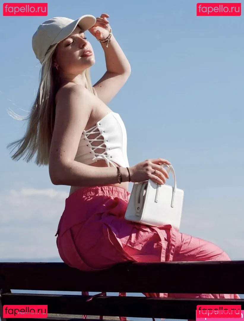 Vallixpauline Onlyfans Photo Gallery 