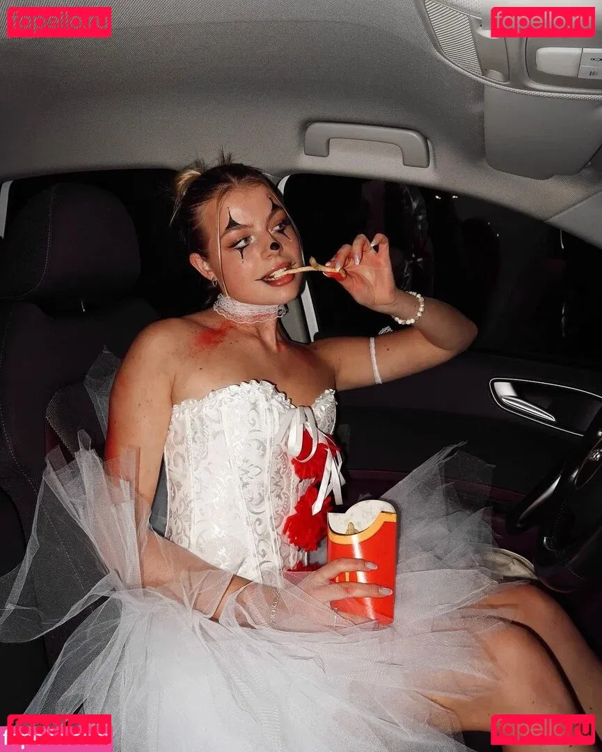 Vallixpauline Onlyfans Photo Gallery 