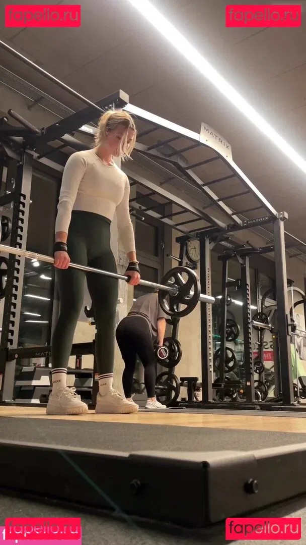 Vallixpauline Onlyfans Photo Gallery 