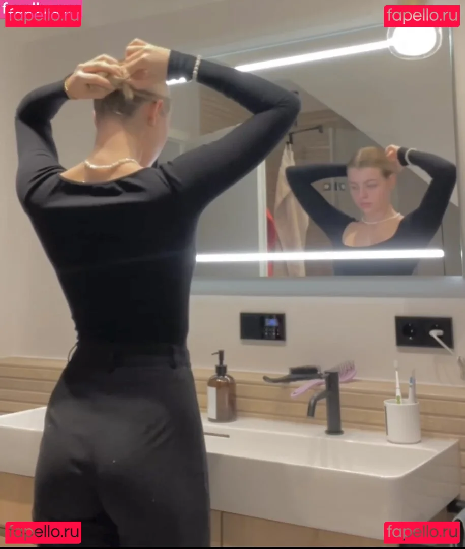 Vallixpauline Onlyfans Photo Gallery 