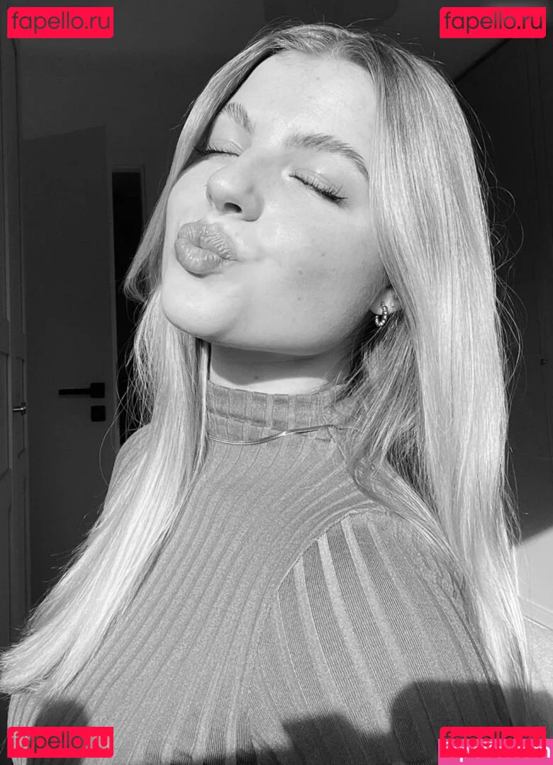 Vallixpauline Onlyfans Photo Gallery 