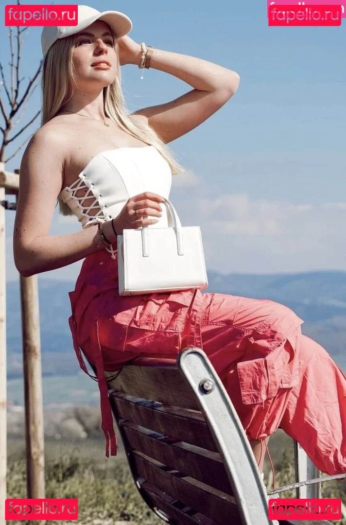 Vallixpauline Onlyfans Photo Gallery 