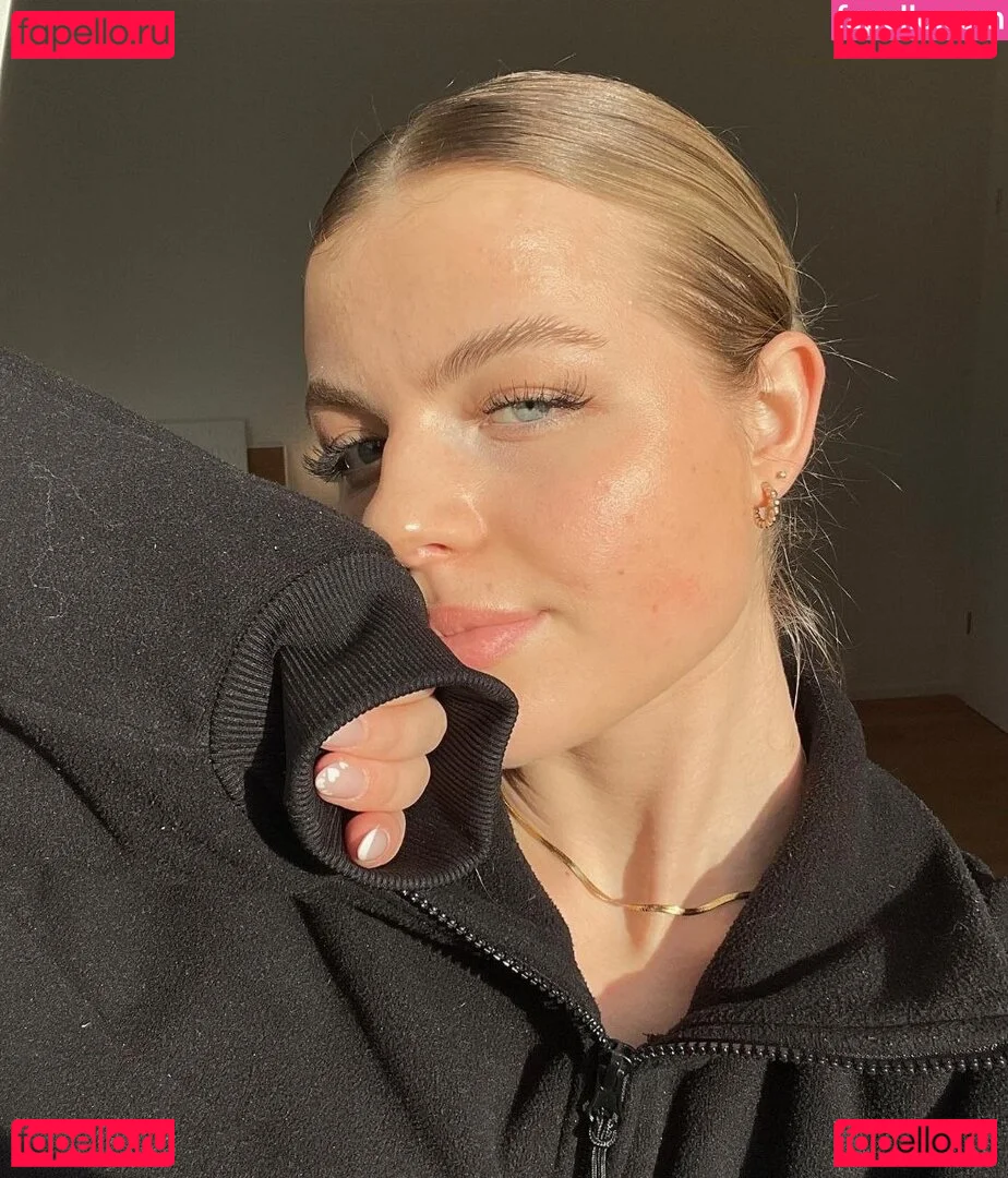 Vallixpauline Onlyfans Photo Gallery 