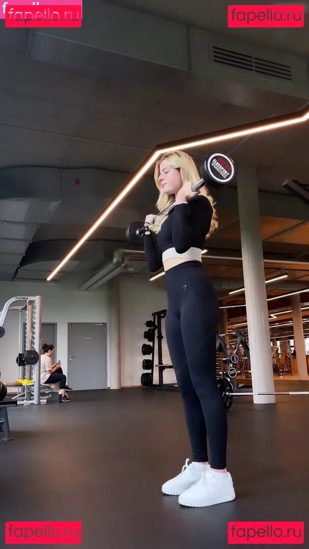 Vallixpauline Onlyfans Photo Gallery 