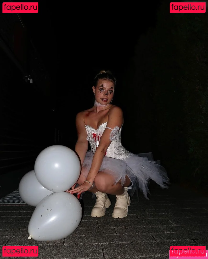 Vallixpauline Onlyfans Photo Gallery 