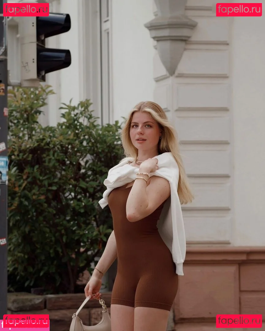 Vallixpauline Onlyfans Photo Gallery 