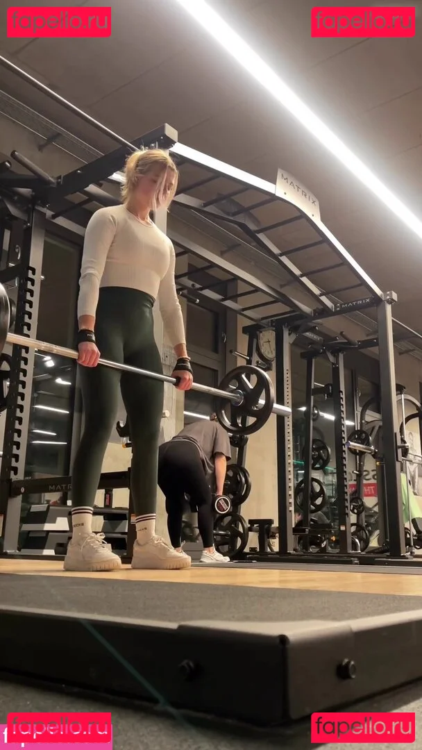 Vallixpauline Onlyfans Photo Gallery 