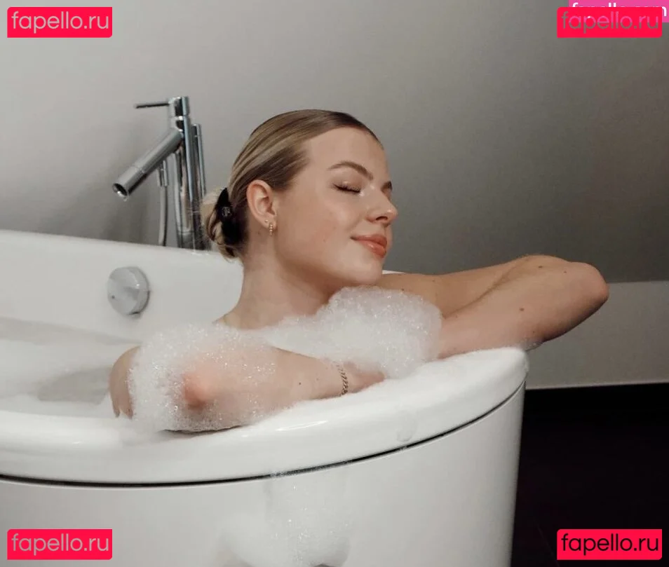 Vallixpauline Onlyfans Photo Gallery 