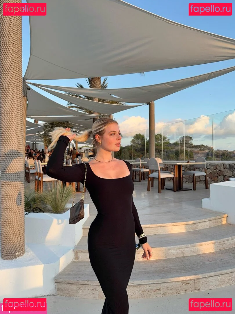 Vallixpauline Onlyfans Photo Gallery 