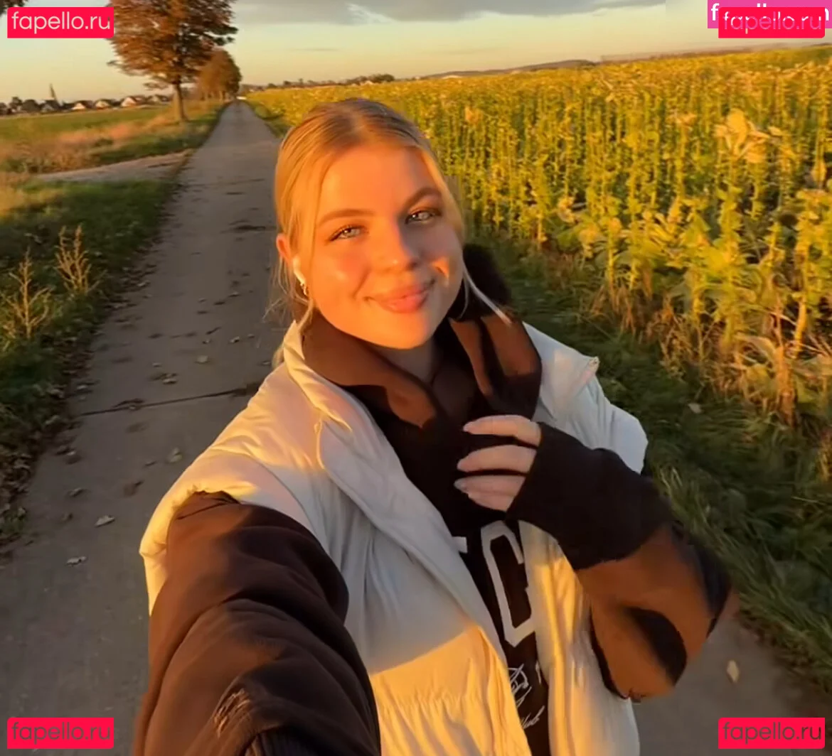 Vallixpauline Onlyfans Photo Gallery 