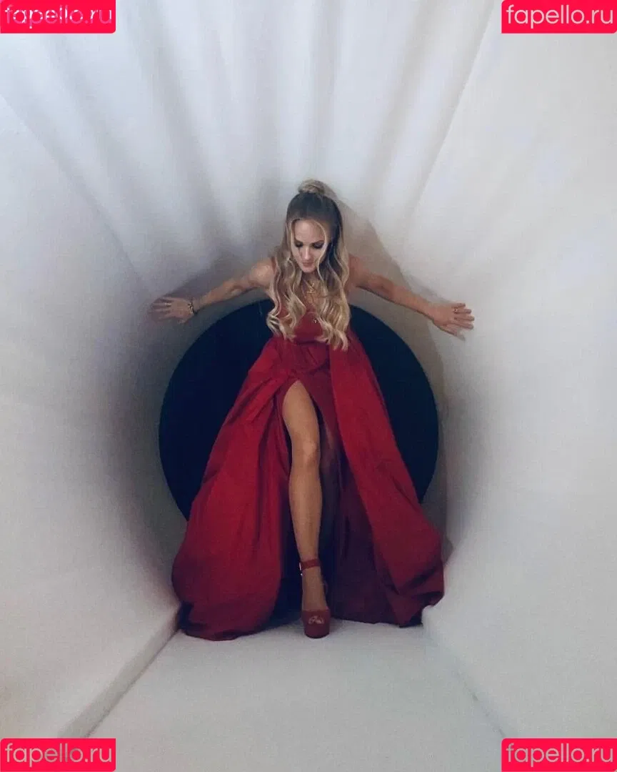 Mirjam Weichselbraun Onlyfans Photo Gallery 