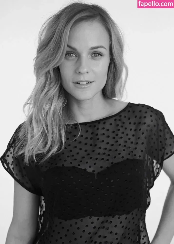 Mirjam Weichselbraun Onlyfans Photo Gallery 