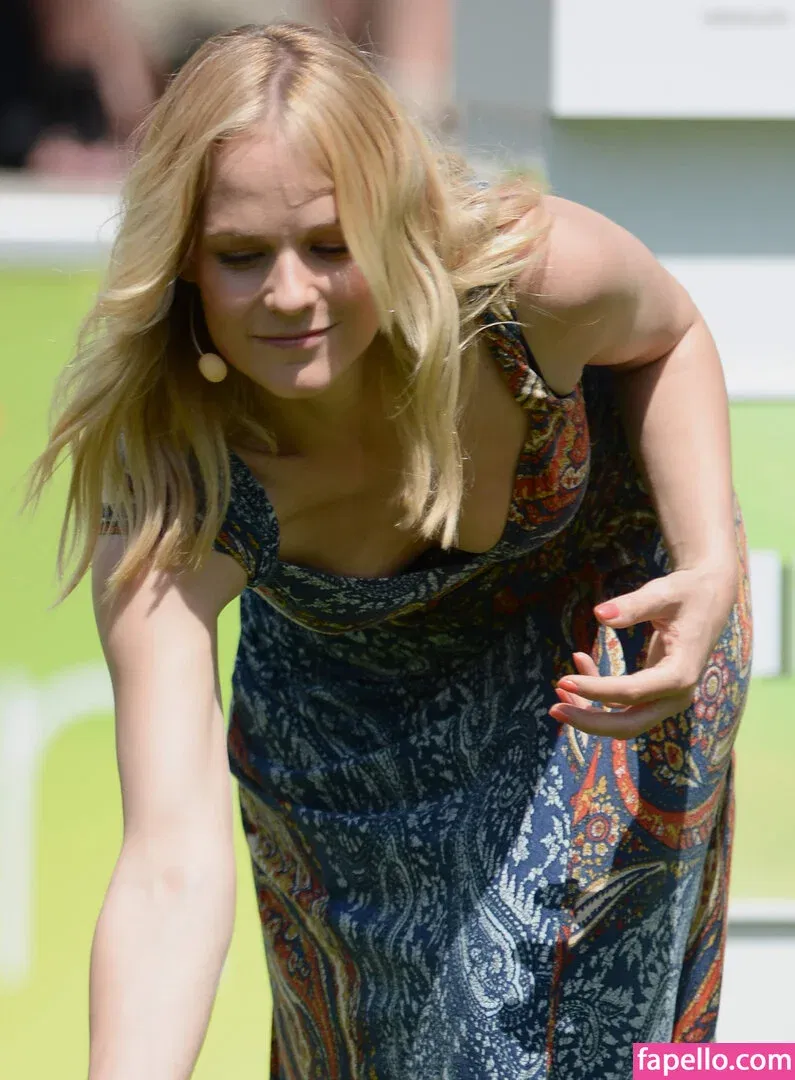 Mirjam Weichselbraun Onlyfans Photo Gallery 