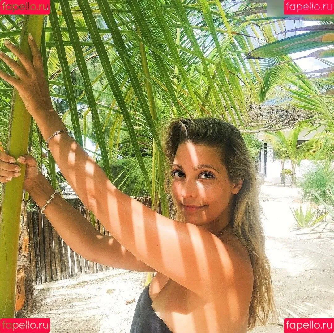 Marlen Gröger Onlyfans Photo Gallery 