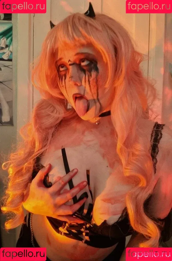 CosplayShino Onlyfans Photo Gallery 