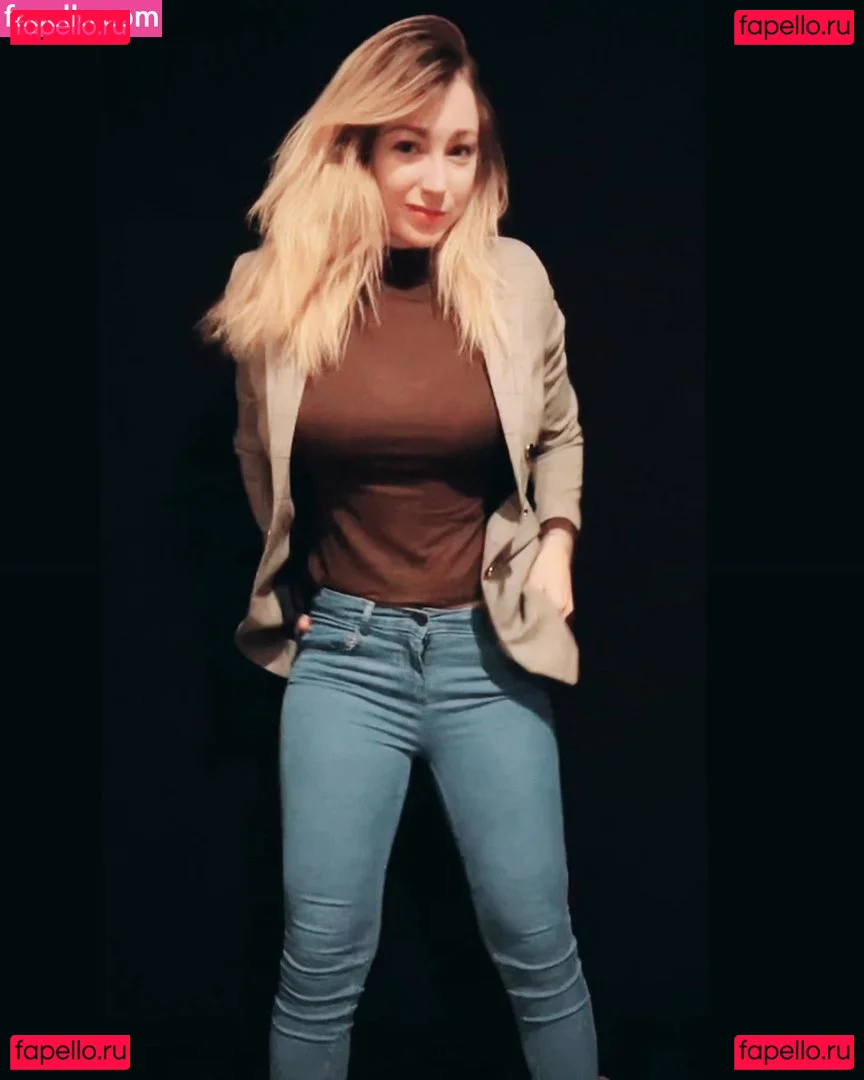 Elisa Calvi Onlyfans Photo Gallery 