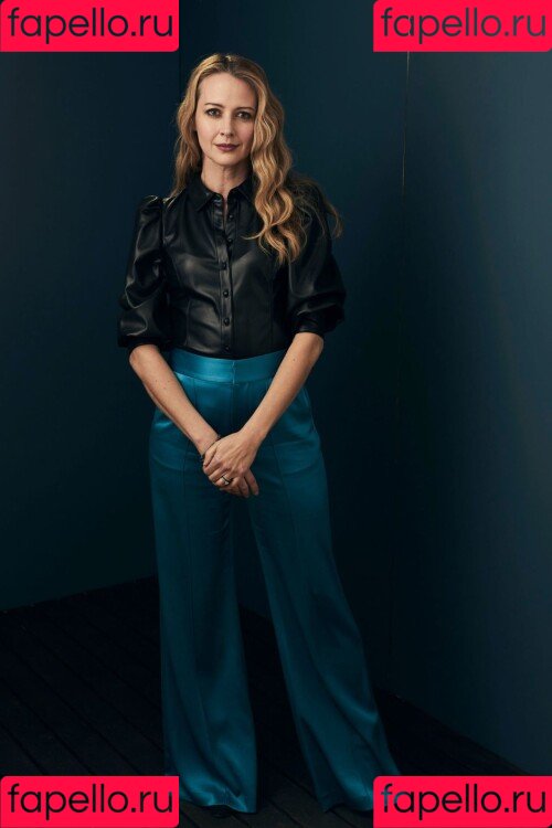 Amy Acker Onlyfans Photo Gallery 