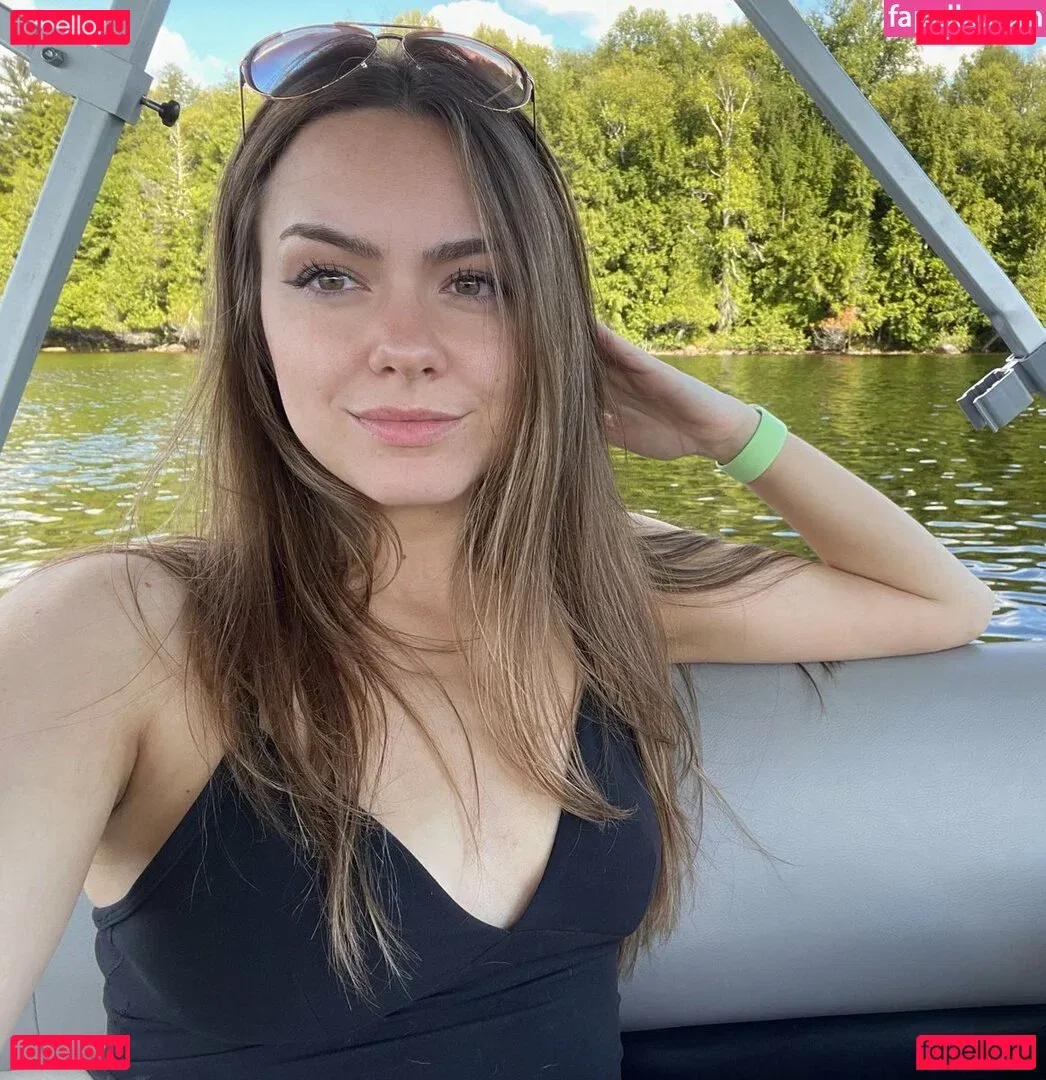 Nadia Lovechanko Onlyfans Photo Gallery 