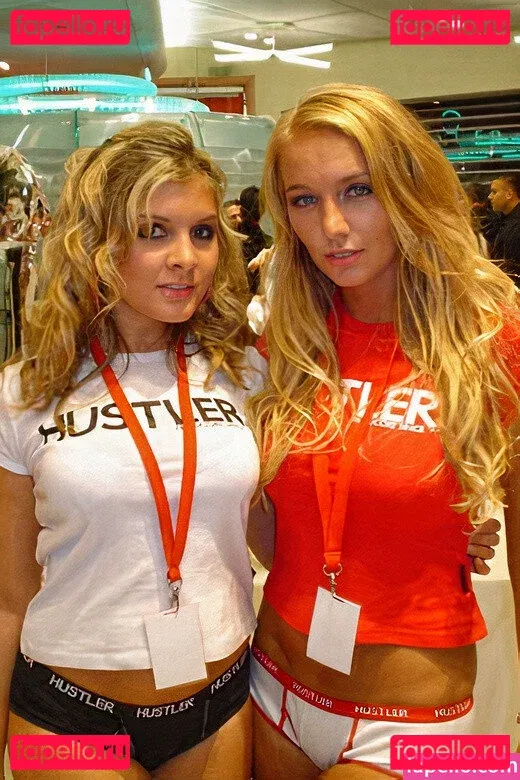 Hayley-Marie Coppin Onlyfans Photo Gallery 