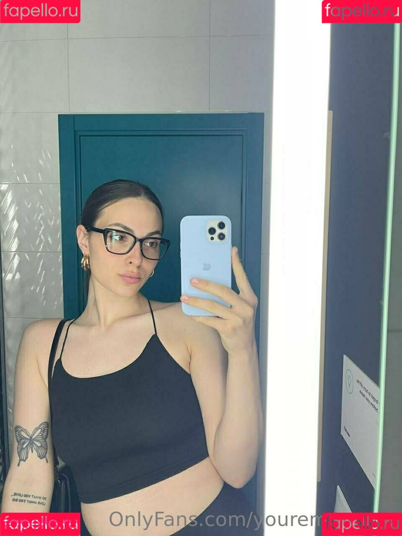 youremmmma Onlyfans Photo Gallery 