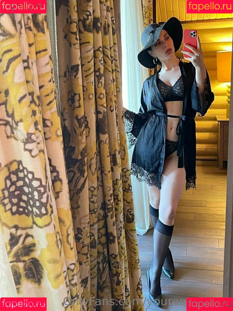 youremmmma Onlyfans Photo Gallery 