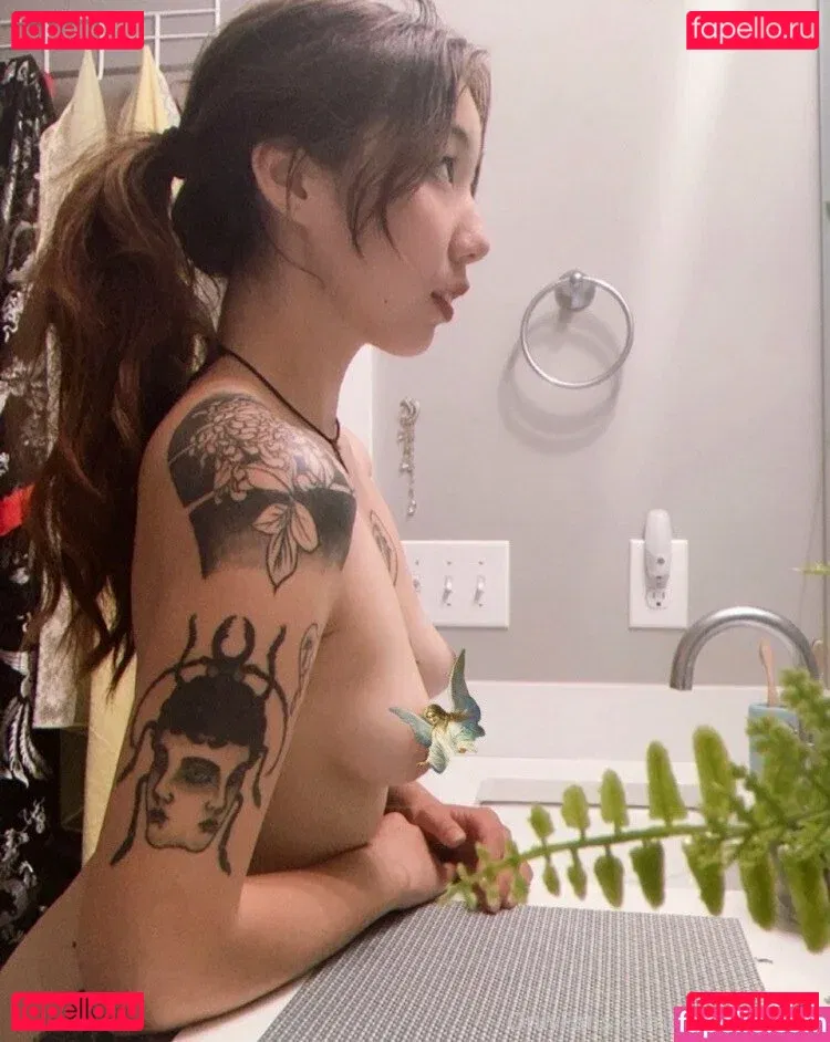 Kumihowitch Onlyfans Photo Gallery 