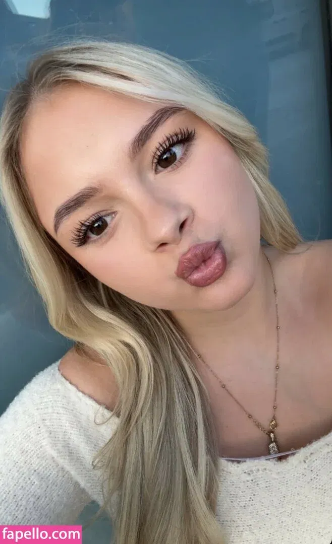 Brooke Marsden Onlyfans Photo Gallery 