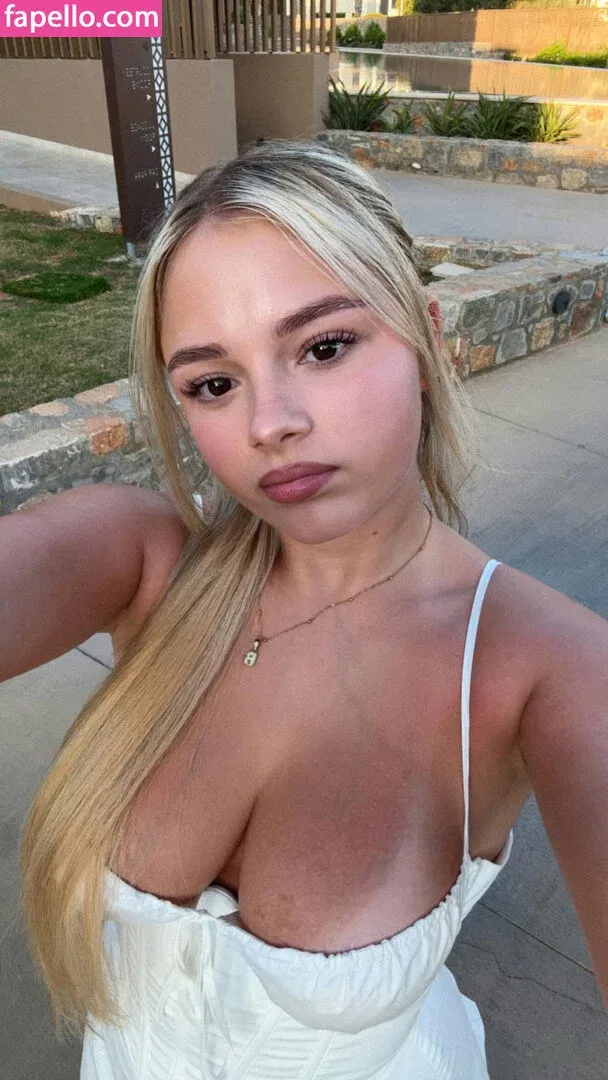 Brooke Marsden Onlyfans Photo Gallery 