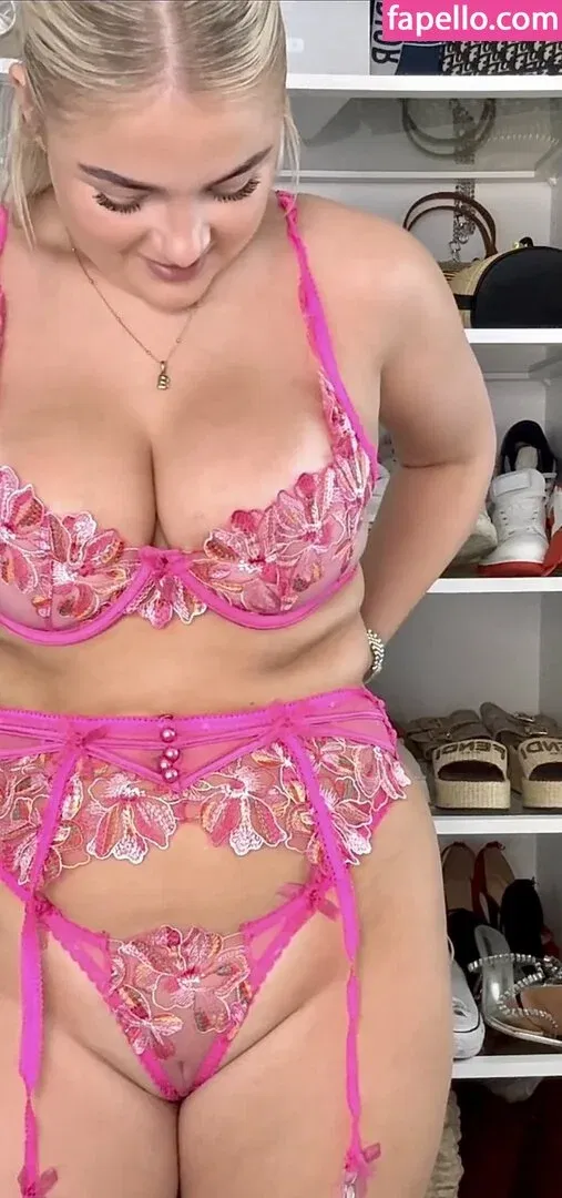 Brooke Marsden Onlyfans Photo Gallery 