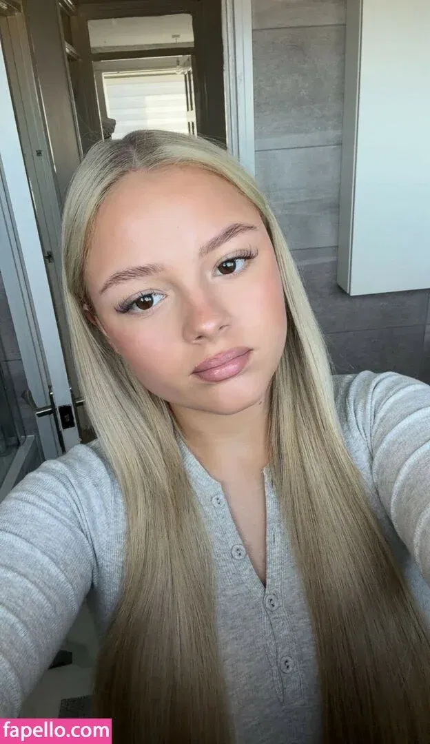 Brooke Marsden Onlyfans Photo Gallery 